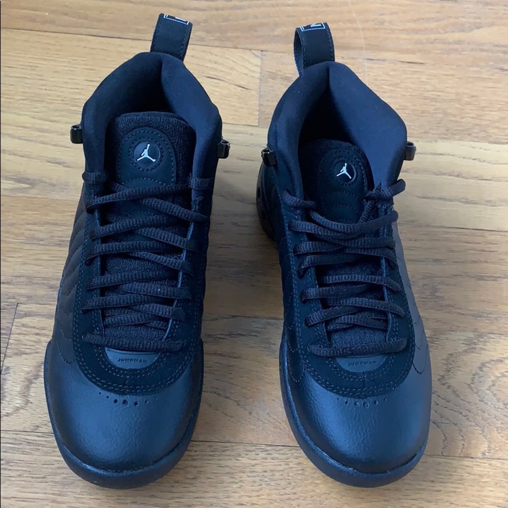 Boy’s shoes